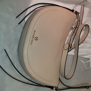 NWT Michael Kors Crossbody Soft Pink
